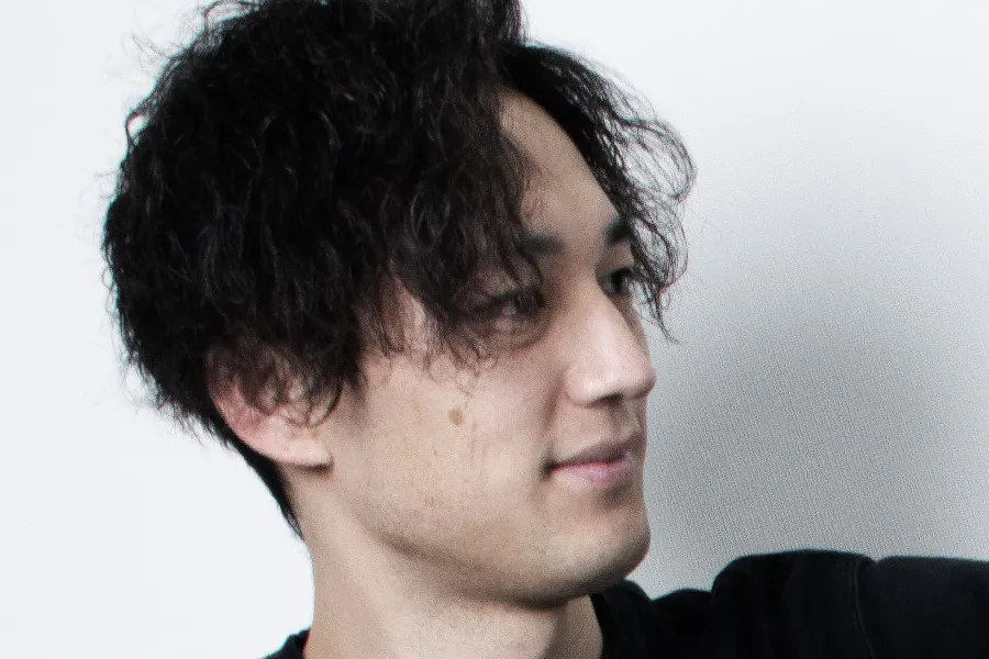スタッフサムネイル